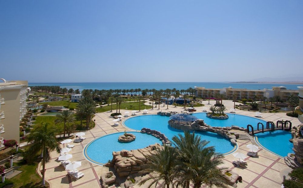 SENTIDO Palm Royale 1