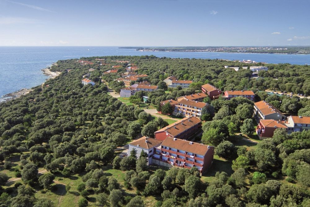 Lanterna Resort 2 estrellas en Poreč