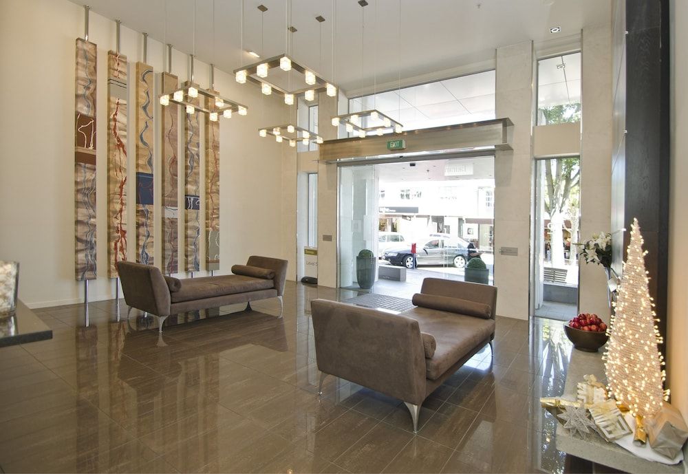 Hotel on Devonport 3