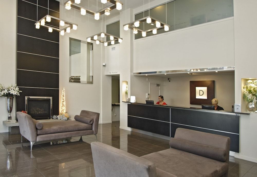 Hotel on Devonport 2