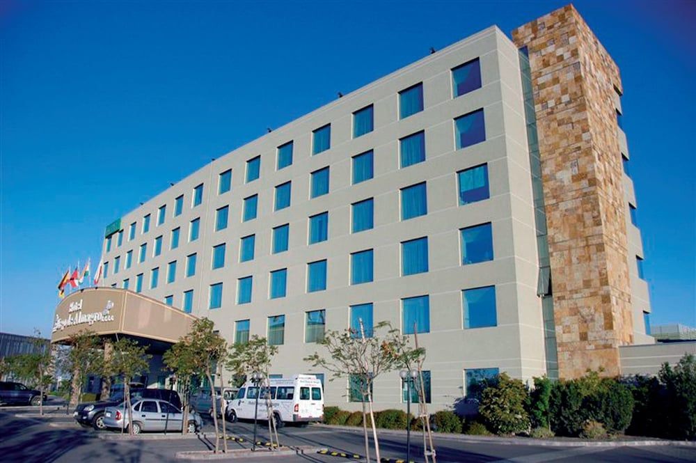 Hotel Diego de Almagro Aeropuerto - Santiago 4 estrellas en Santiago