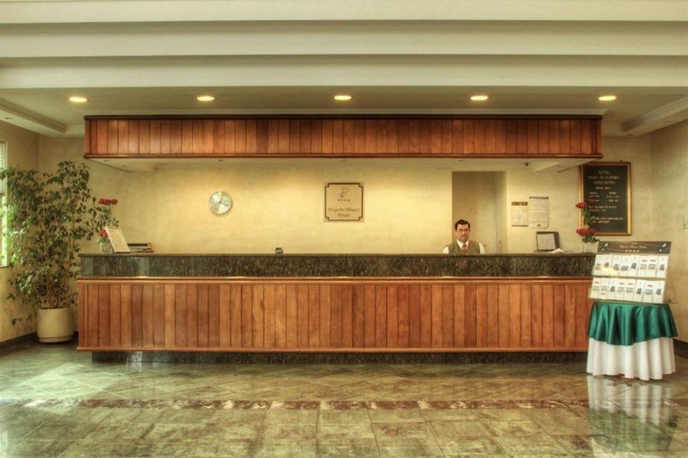 Hotel Diego de Almagro Aeropuerto - Santiago 2