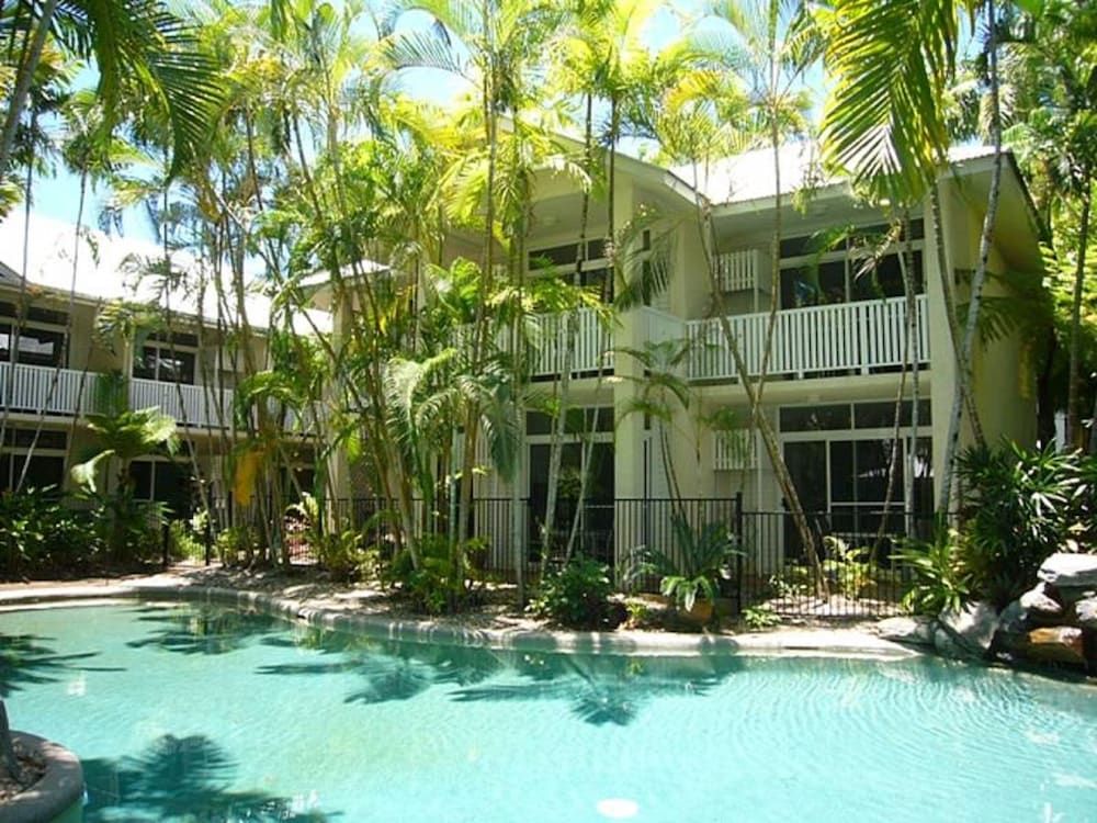 Port Douglas Retreat 1