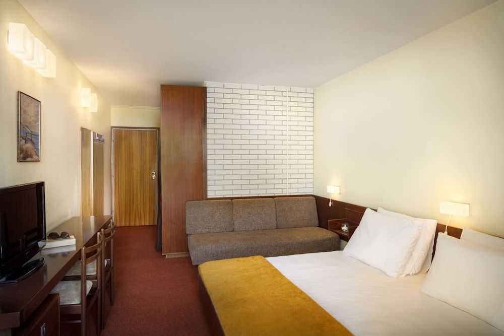 Eva Sunny Hotel & Residence by Valamar 3