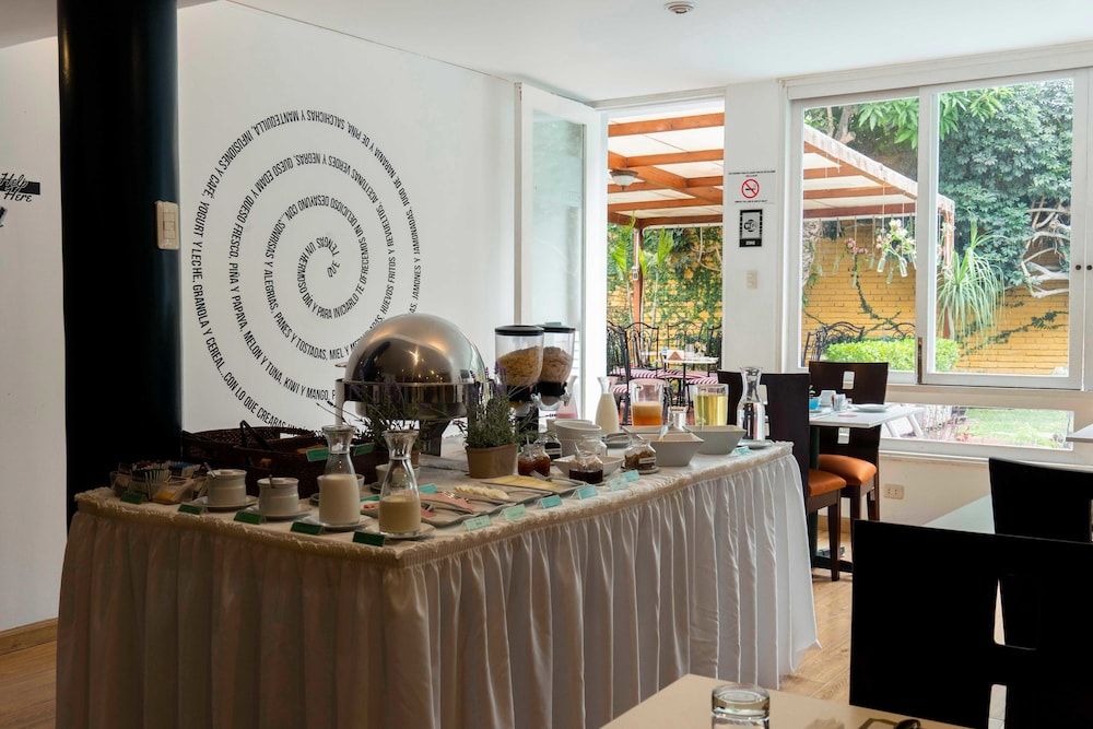 HOTEL BASADRE SUITES 2