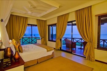 Sea Cliff Resort & Spa 3