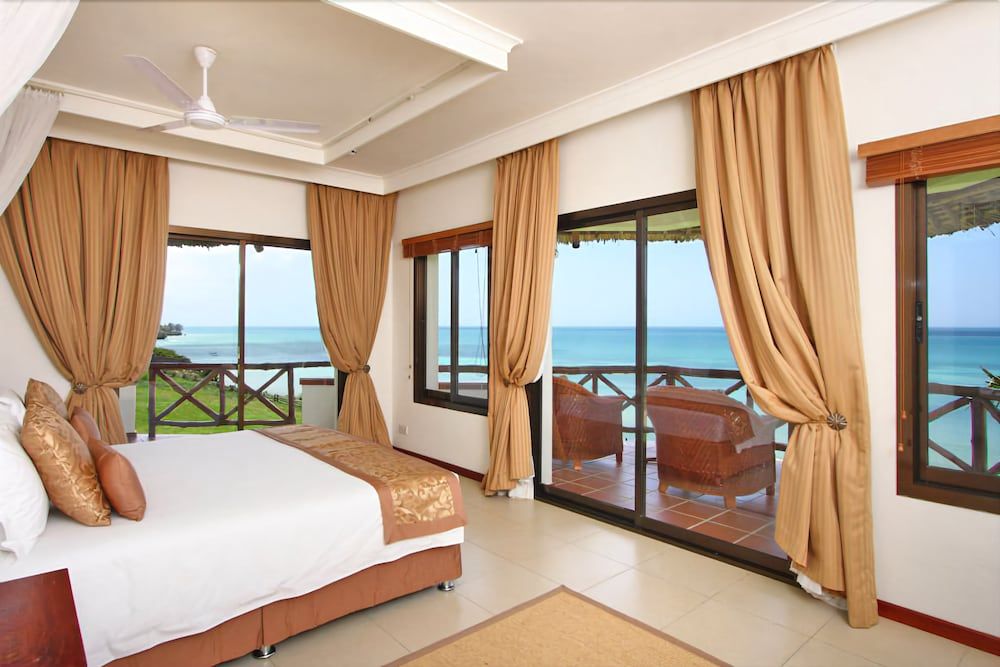 Sea Cliff Resort & Spa 2