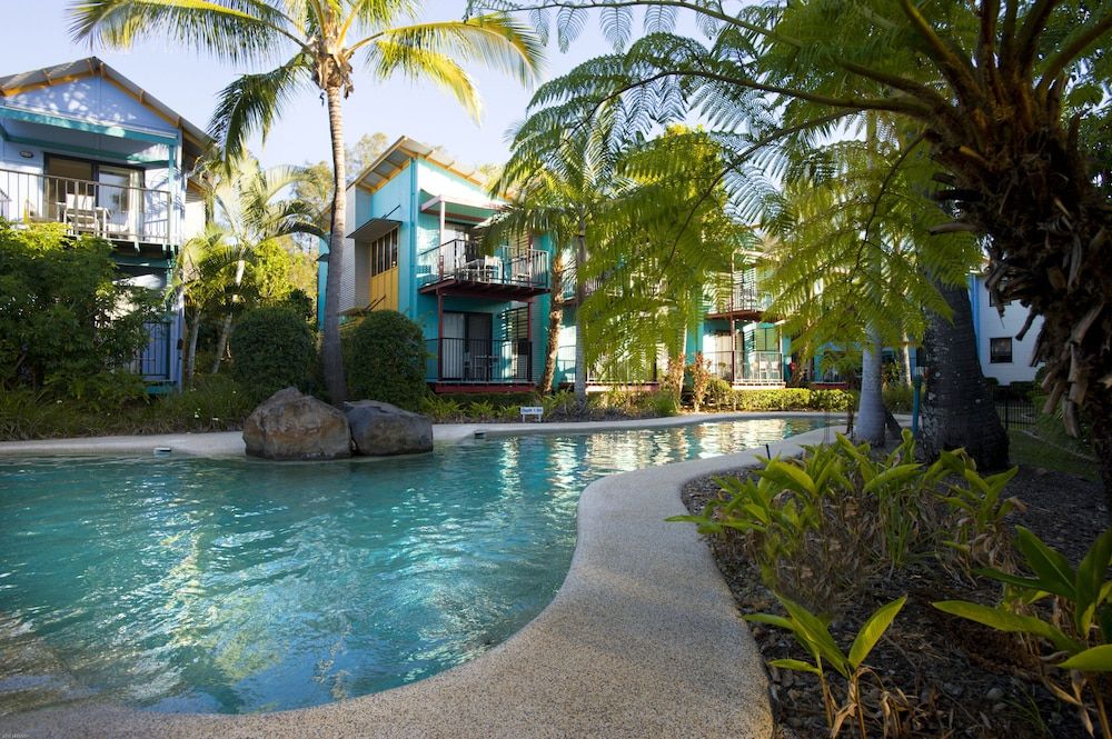 Noosa Lakes Resort