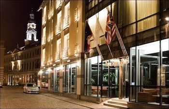 Royal Square Hotel & Suites 1