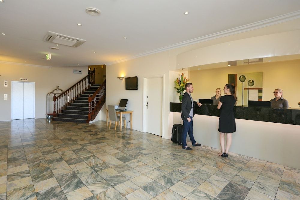 Best Western Plus Hovell Tree Inn 3