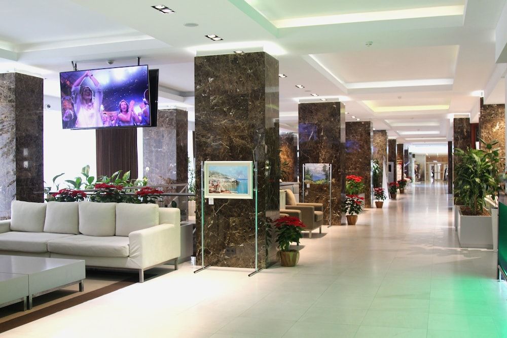 Grand Hotel Zhemchuzhina 2