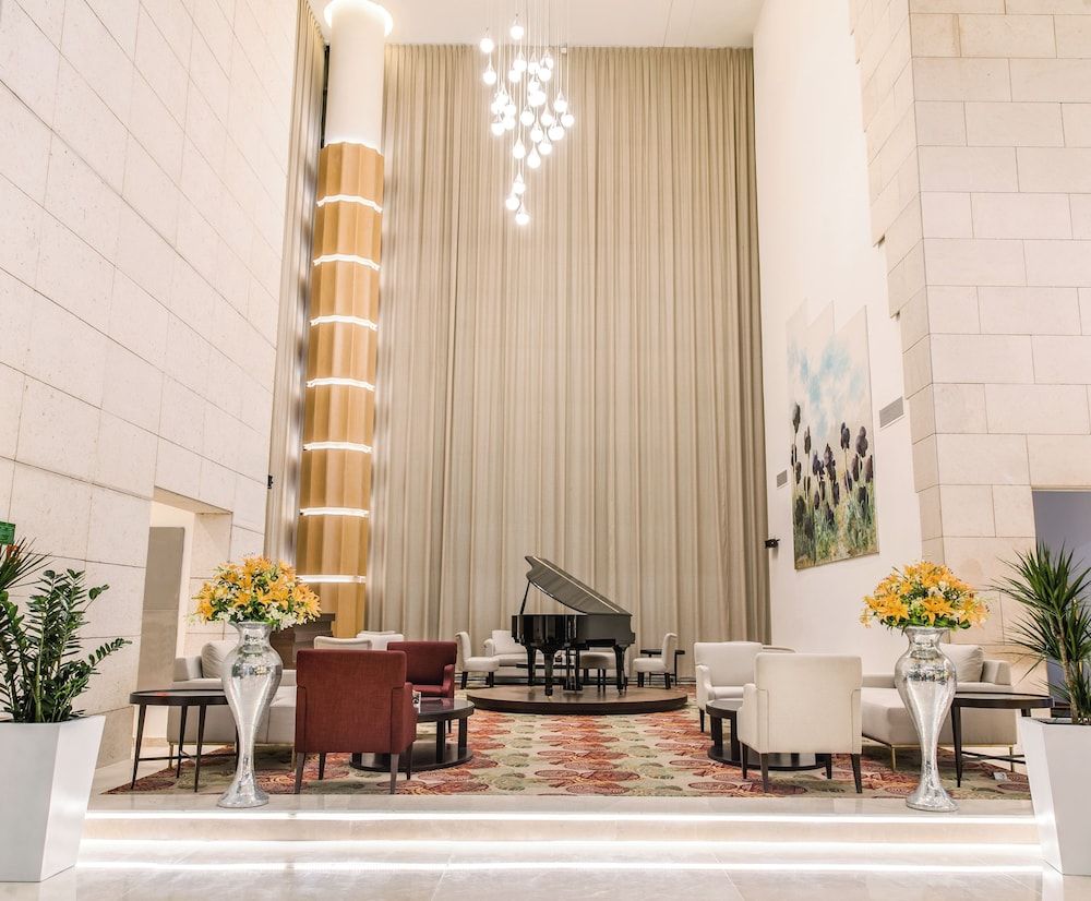 Mövenpick Hotel Amman 3