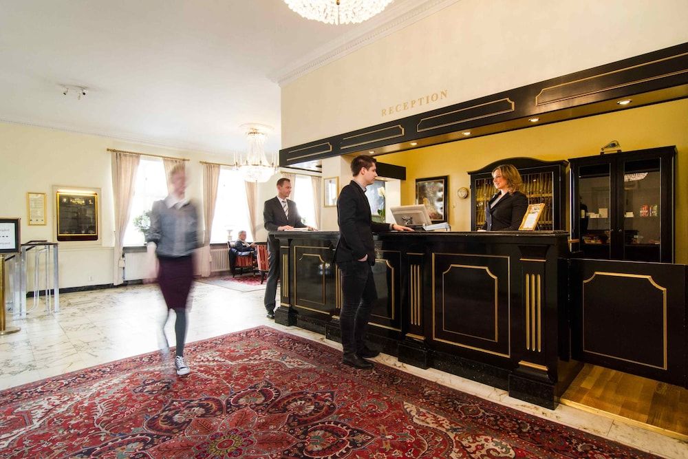 Mayfair Hotel Tunneln 3
