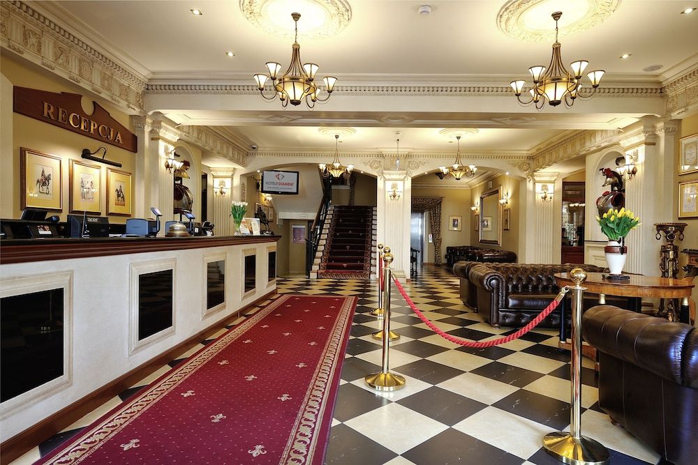 Diament Arsenal Palace 3