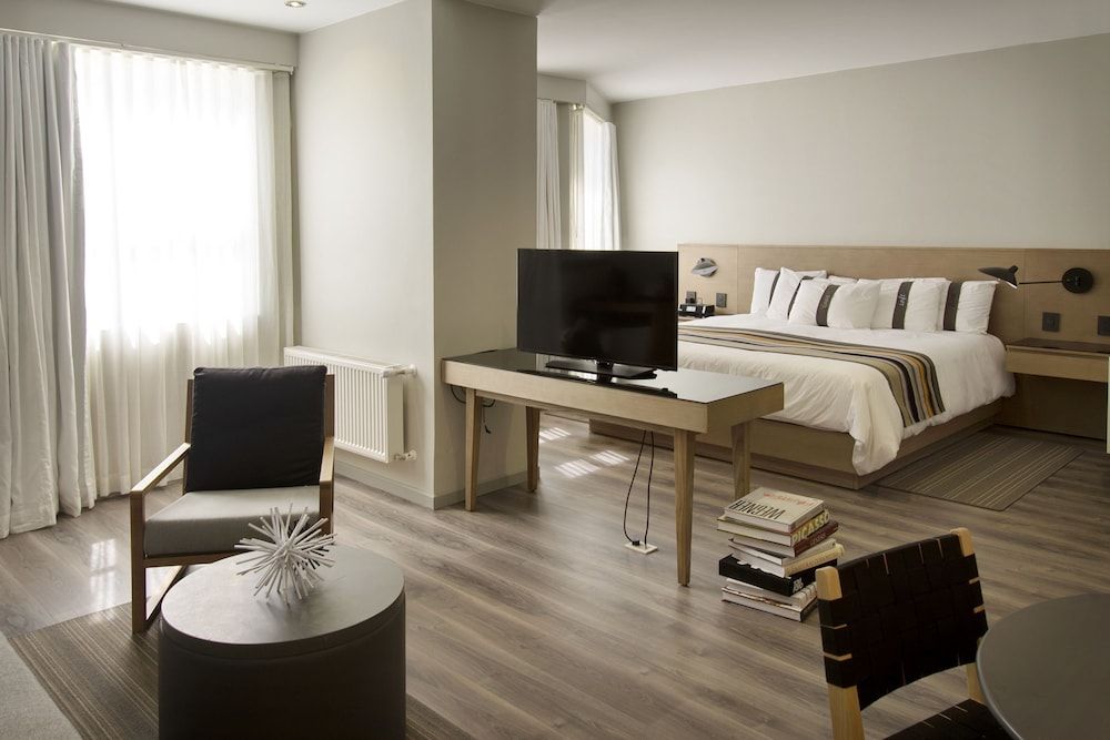 Casa Grande Suites 1