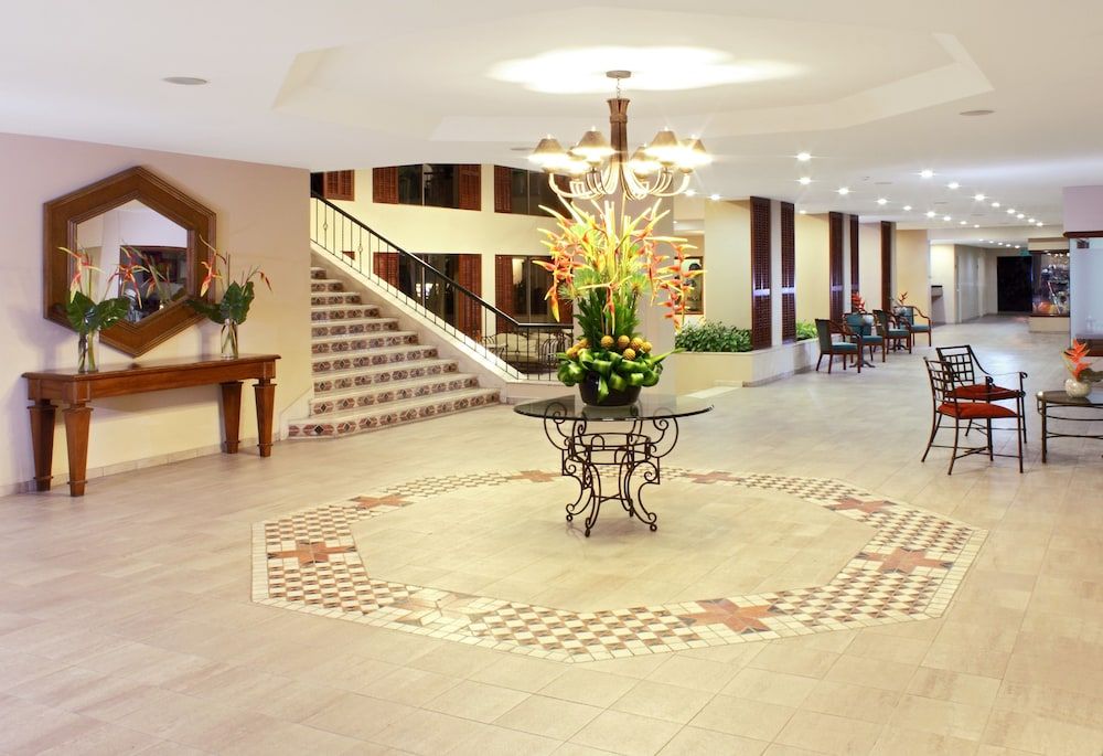 Hotel Estelar Altamira 2