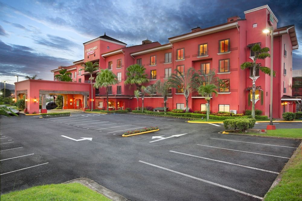 Courtyard by Marriott San Jose Escazu -1 estrellas en San José