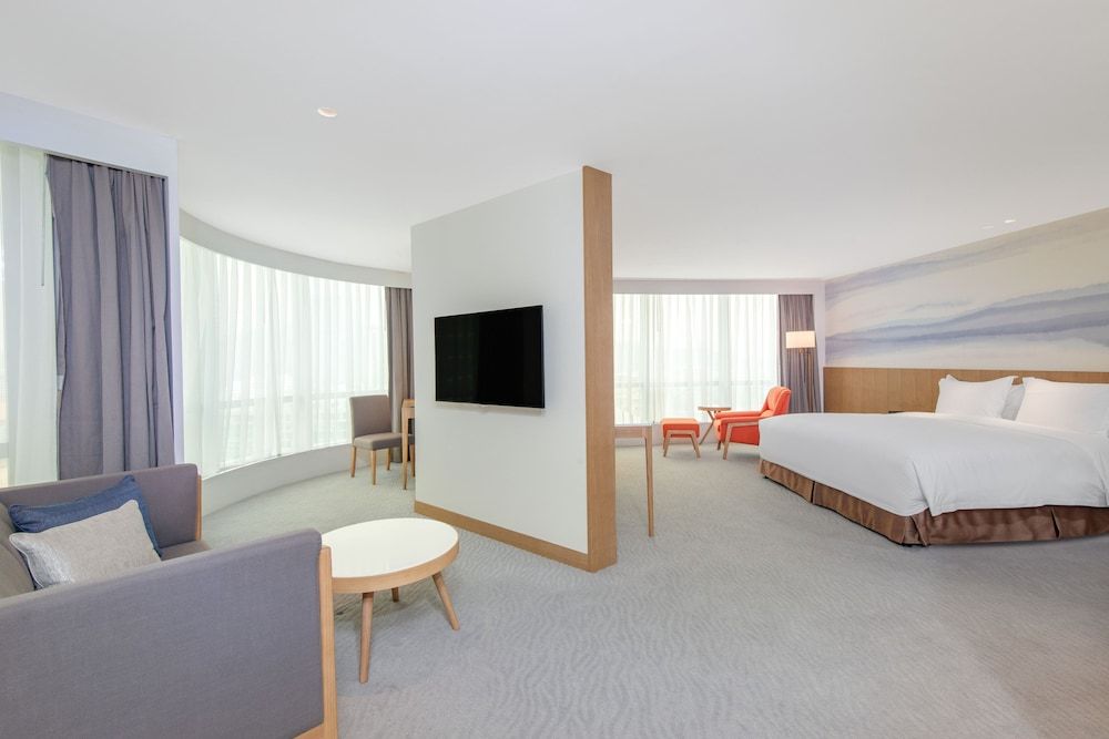 Crowne Plaza Zhuhai City Center