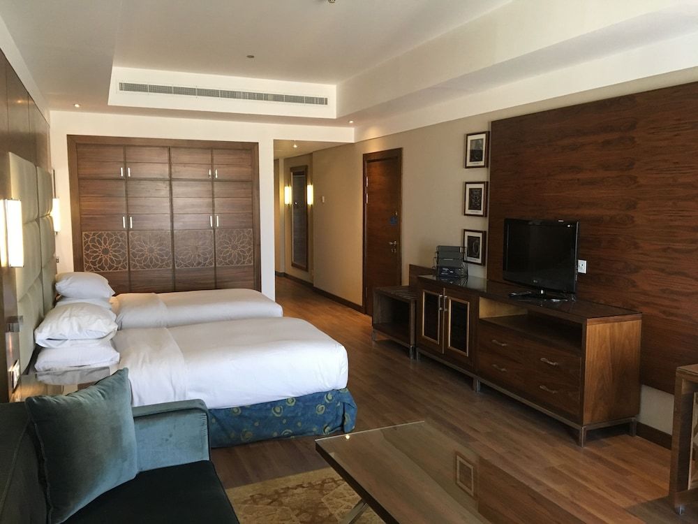 Hilton Pyramids Golf 2