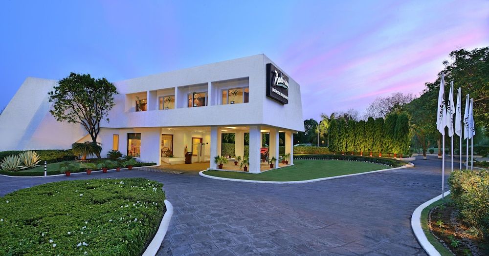 Radisson Hotel Khajuraho 1