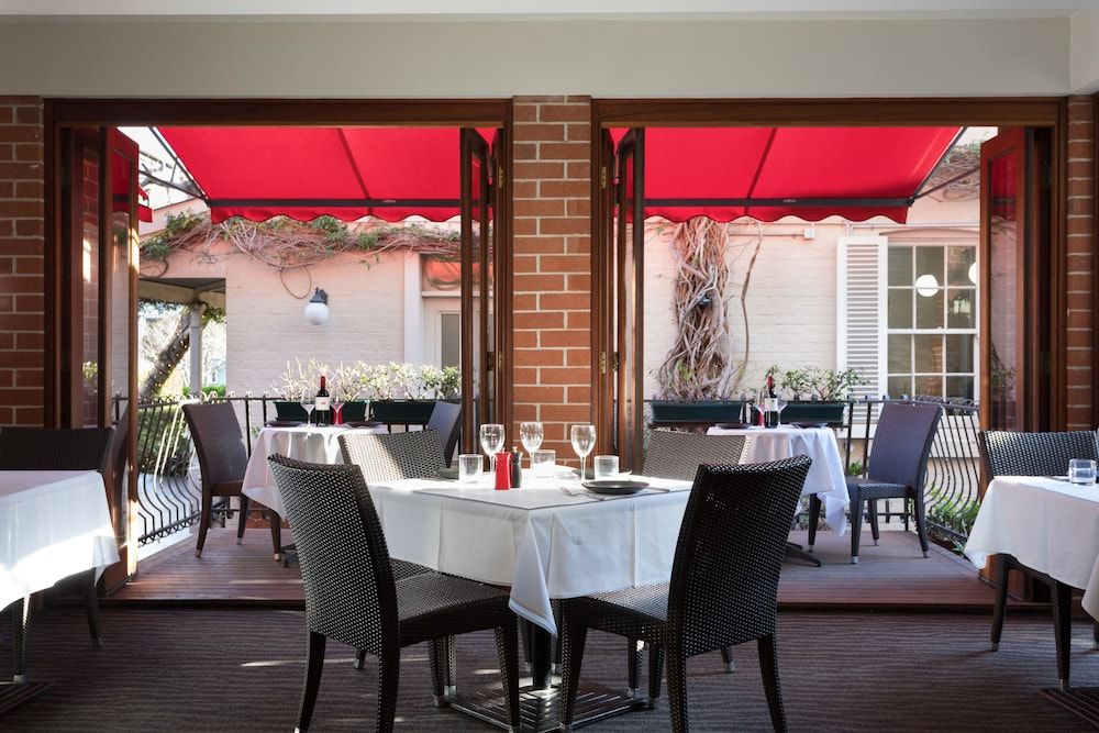 Ramada by Wyndham Brisbane Windsor 1