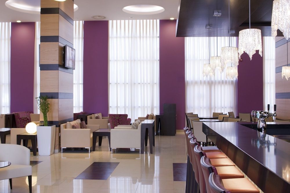 Kfar Maccabiah Hotel and Suites 2