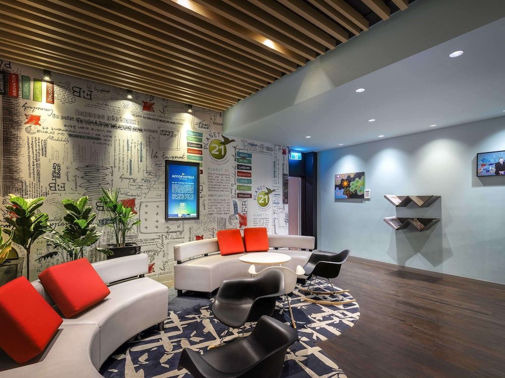 ibis Melbourne Hotel and Apartments 1