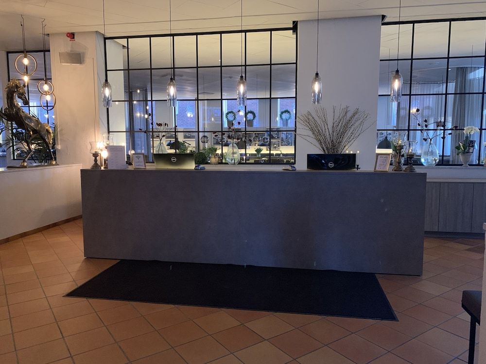 Sunlight Hotel Conference and Spa