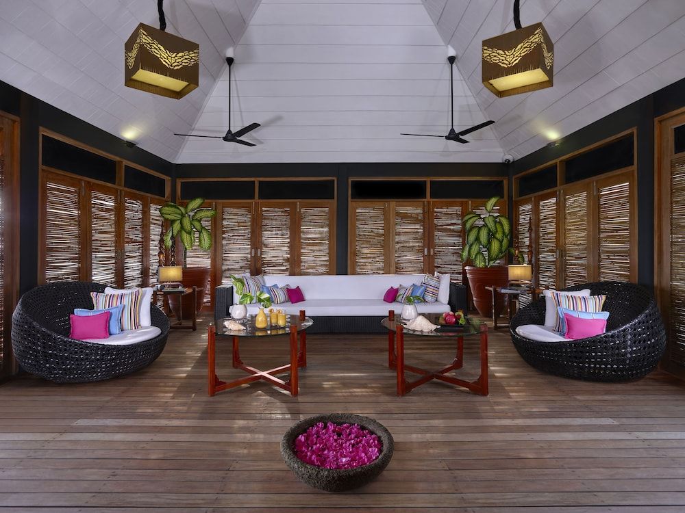 Taj Coral Reef Resort & Spa 3