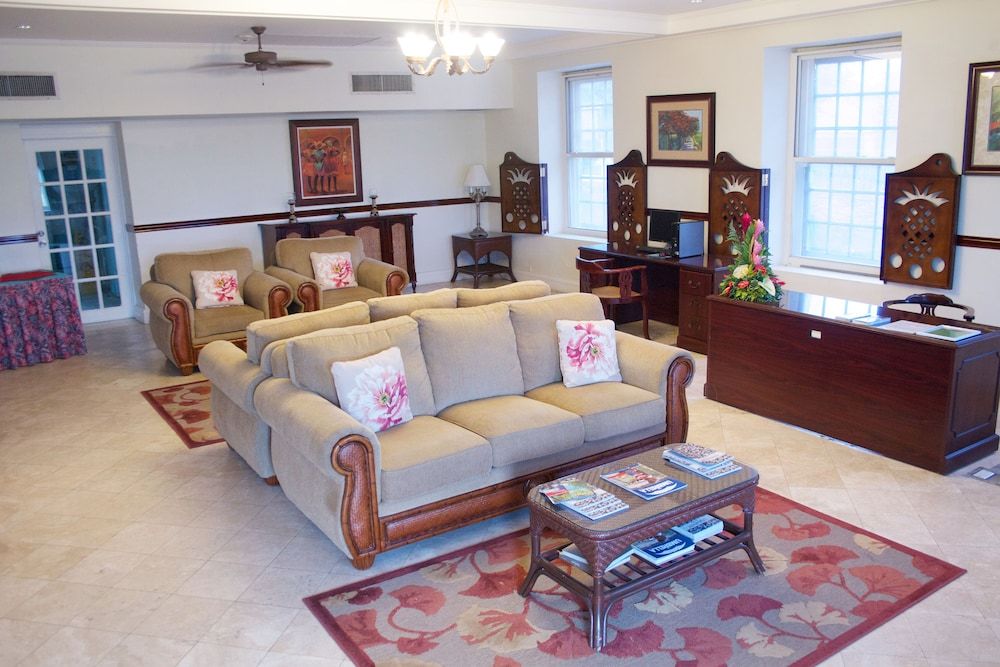 Savannah Beach Hotel 2