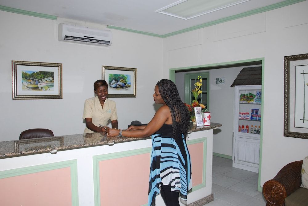 Worthing Court Apartment Hotel 2