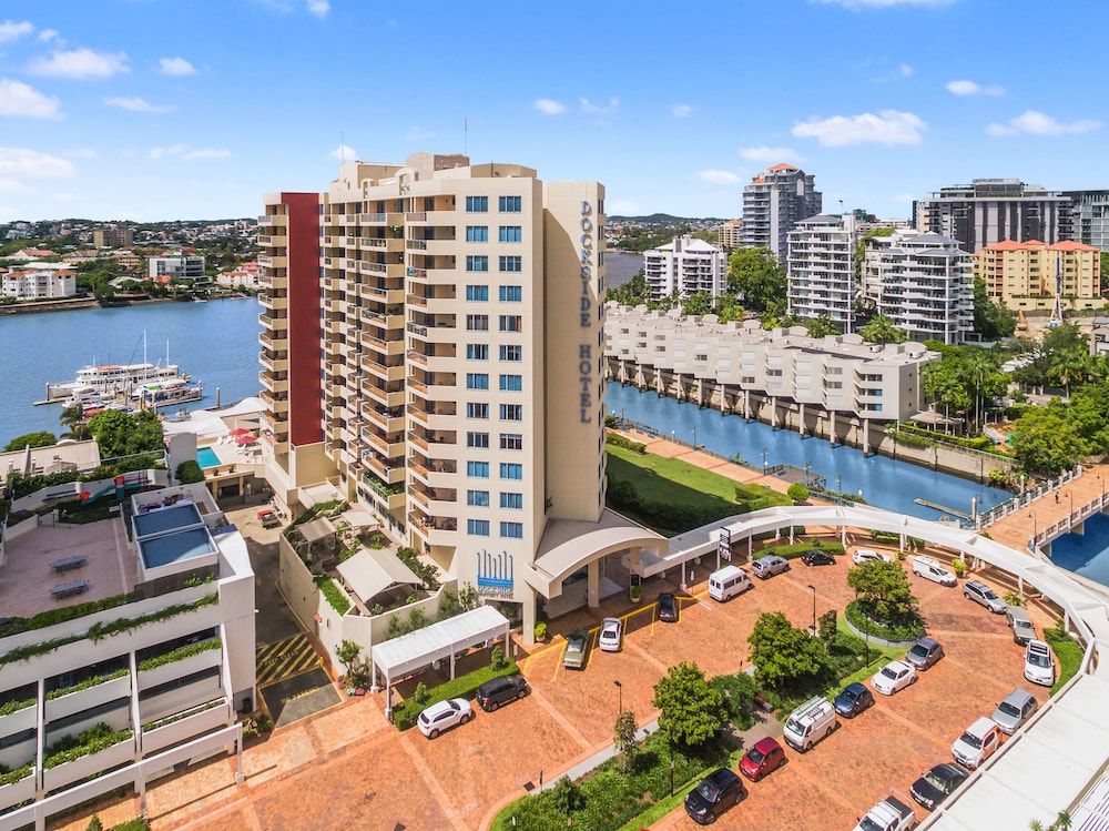 Central Dockside Apartment Hotel 1