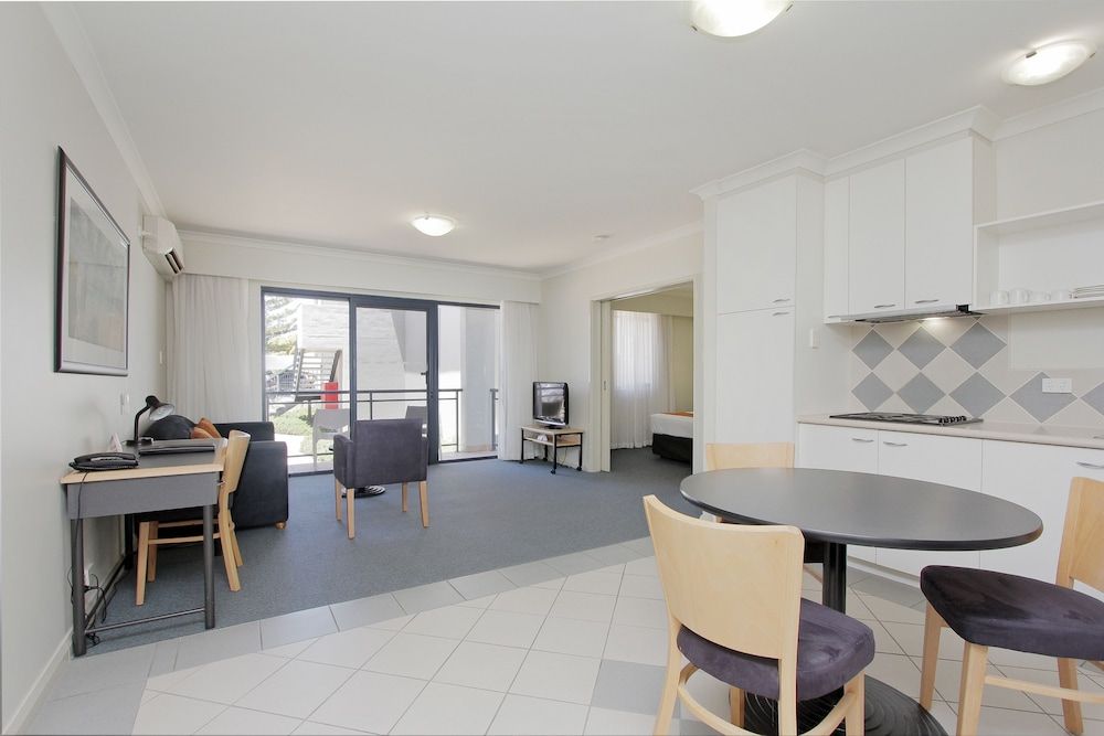 Quality Resort Sorrento Beach 3