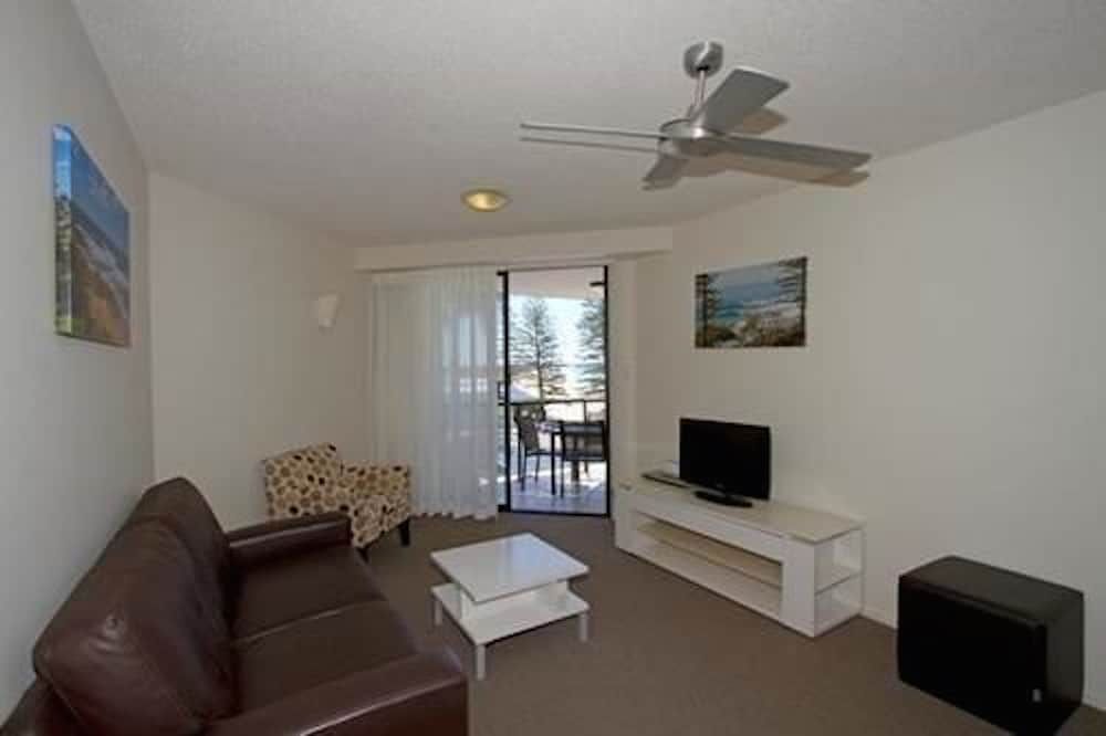 Beach Retreat Coolum 2