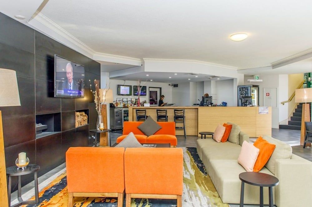 Alpha Hotel Canberra 2