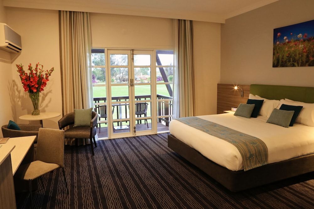 Novotel Swan Valley Vines Resort 2