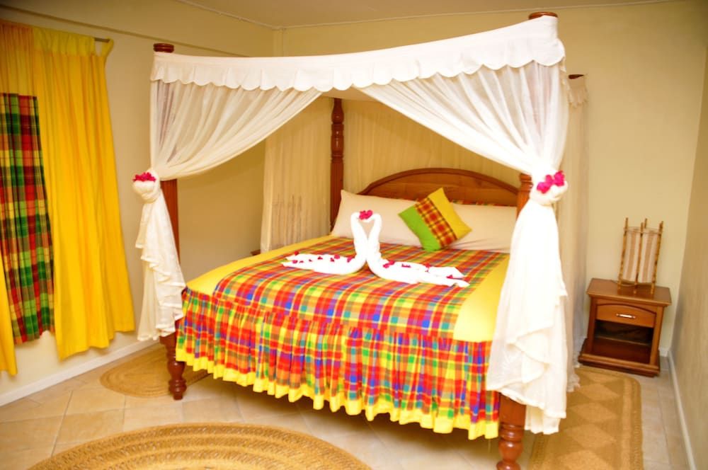 The Still Beach House 2