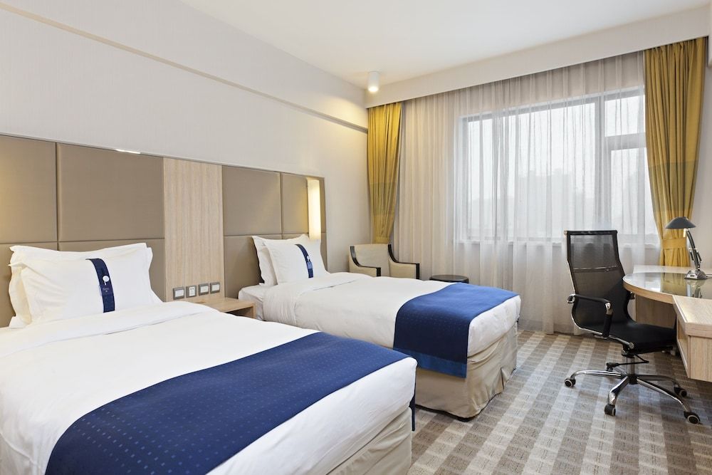 Holiday Inn Express Zhengzhou 3