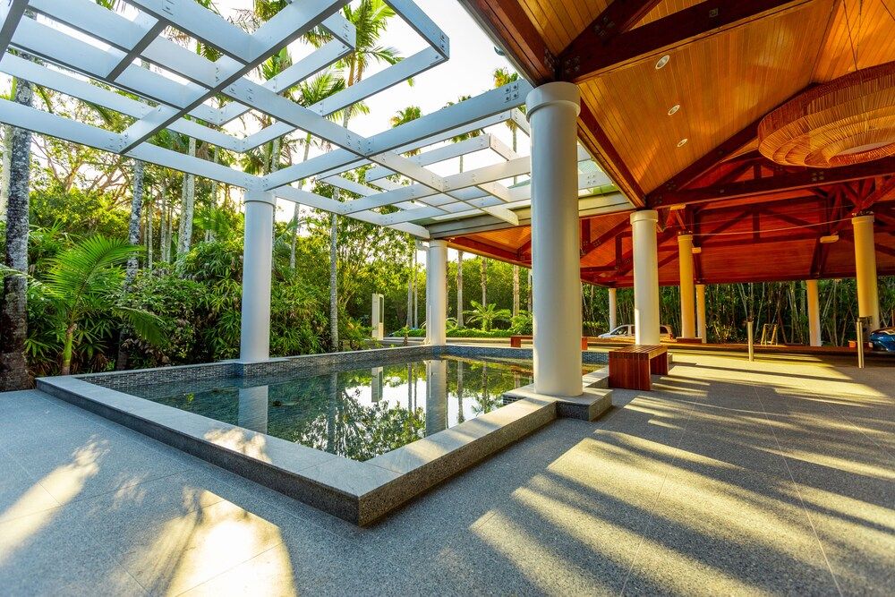 Novotel Sunshine Coast Resort Hotel 2