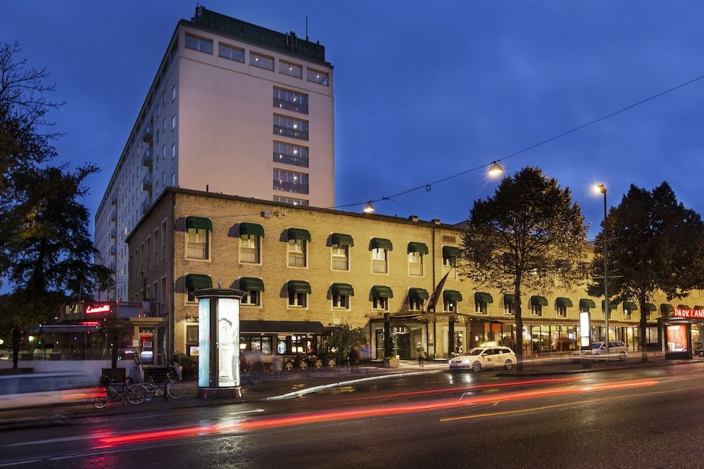 Elite Park Avenue 1