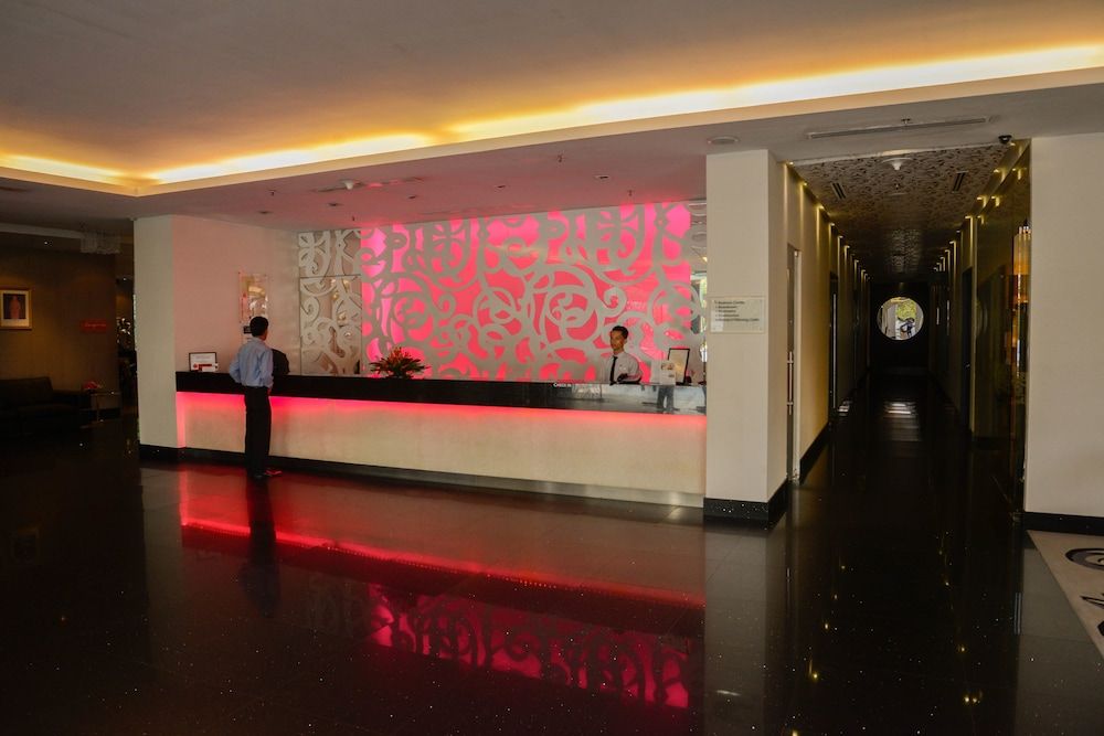 The Palace Hotel Kota Kinabalu 2 The Palace Hotel Kota Kinabalu 2