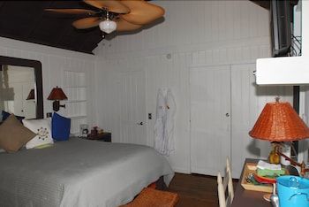 Compass Point Beach Resort 3 Compass Point Beach Resort 3