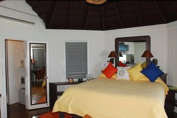 Compass Point Beach Resort 2 Compass Point Beach Resort 2