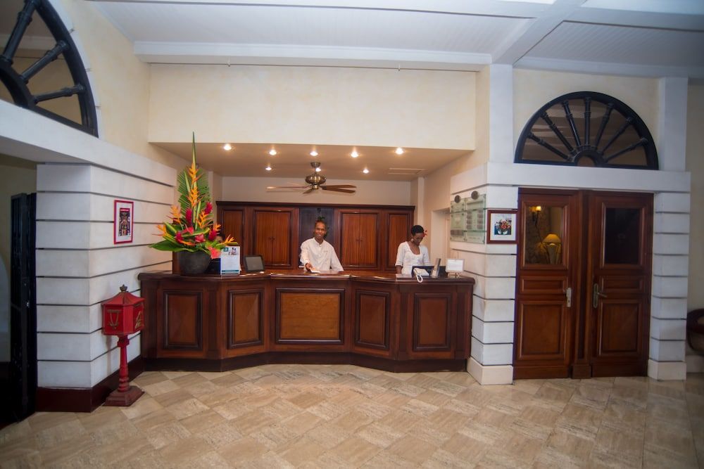 Auberge de la Vieille Tour 2