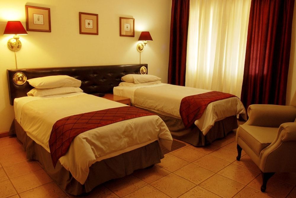 Floreat Riverside Lodge 3