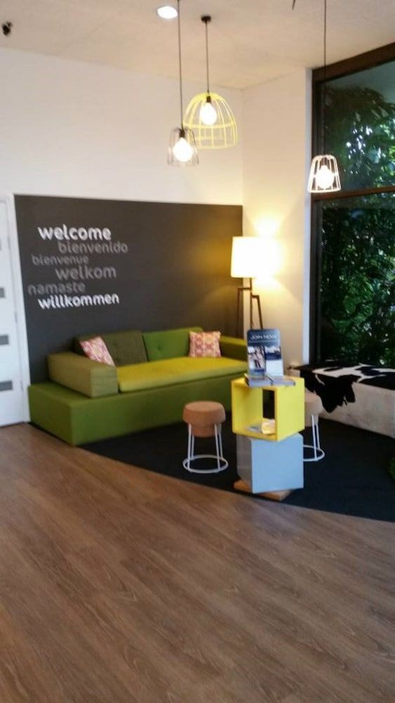 ibis Styles Katherine 2