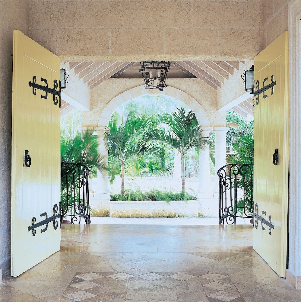 Coral Reef Club 2