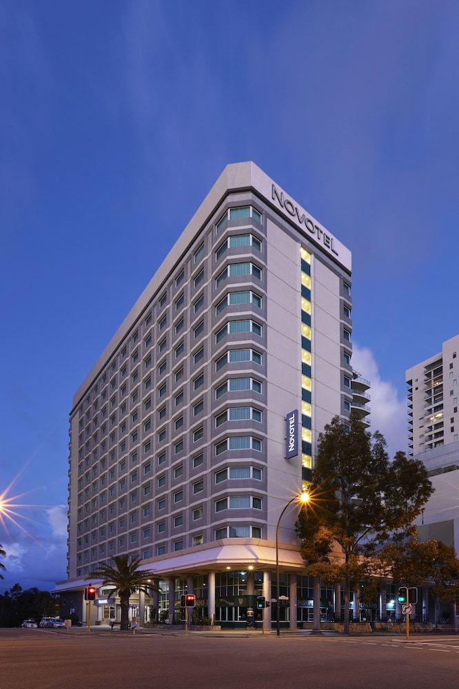 Novotel Perth Langley 1