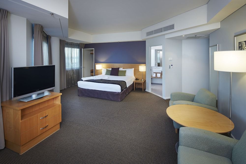 Novotel Perth Langley 3