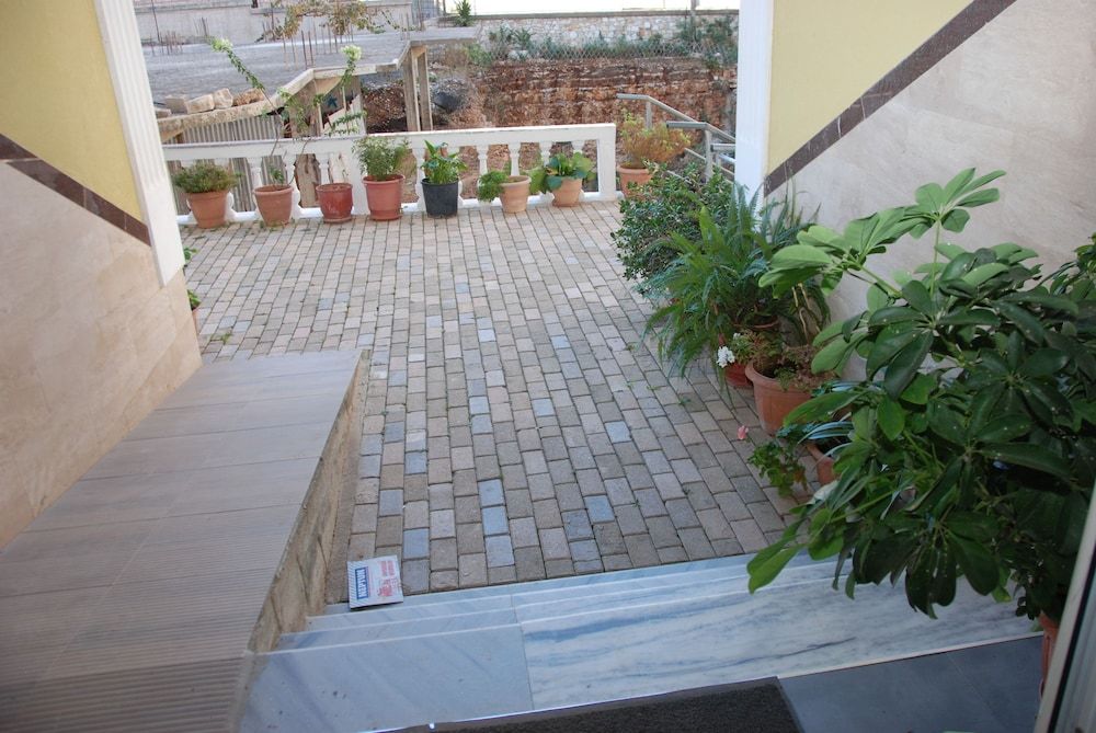 Sunrise Luxury Apartments 2